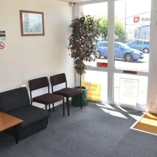 Kingswood House,
South Road