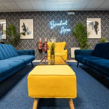 Priority Business Park,
Cardiff Road