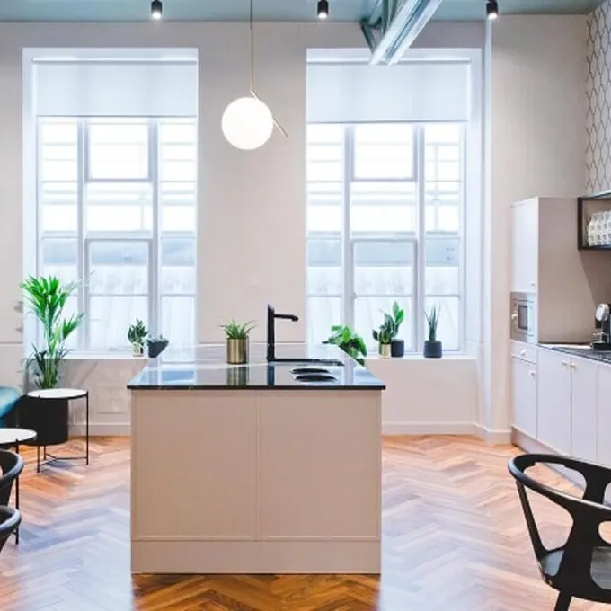 Belle House
Victoria Mainline Station
Victoria