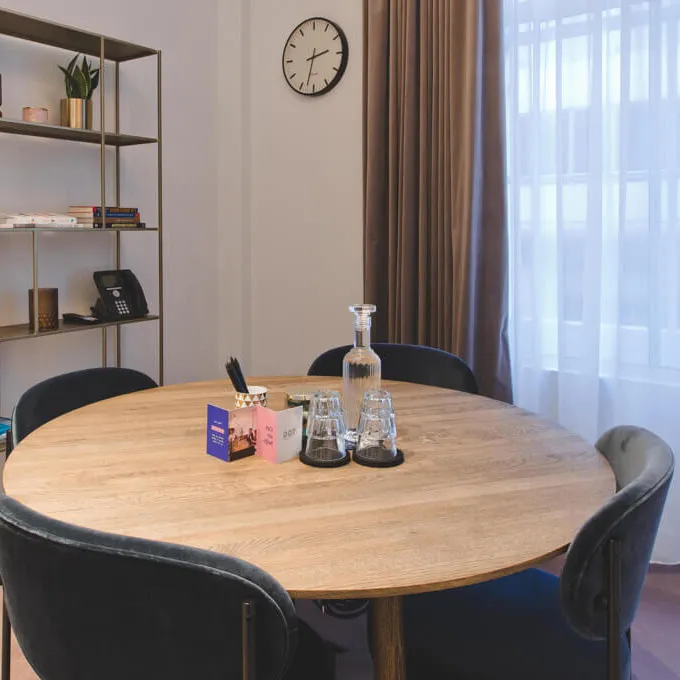 Belle House
Victoria Mainline Station
Victoria