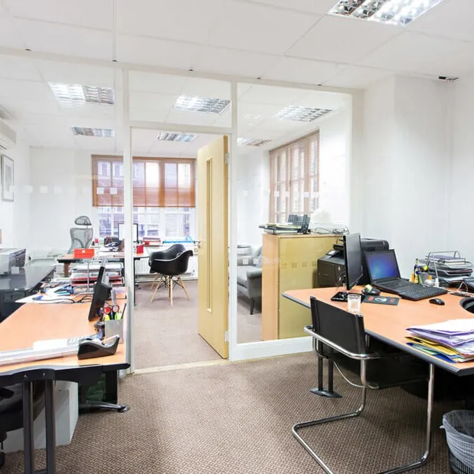 58-60 Vicarage House
Kensington Church Street