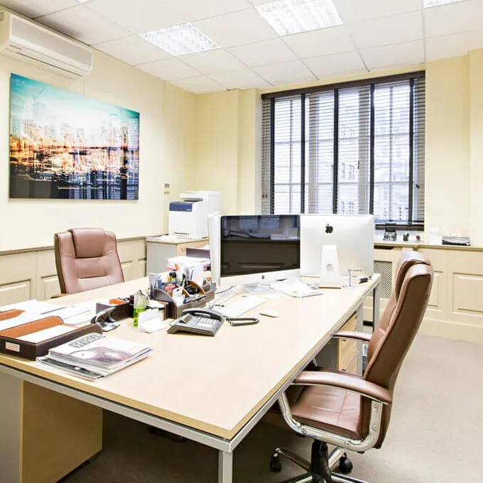 58-60 Vicarage House
Kensington Church Street