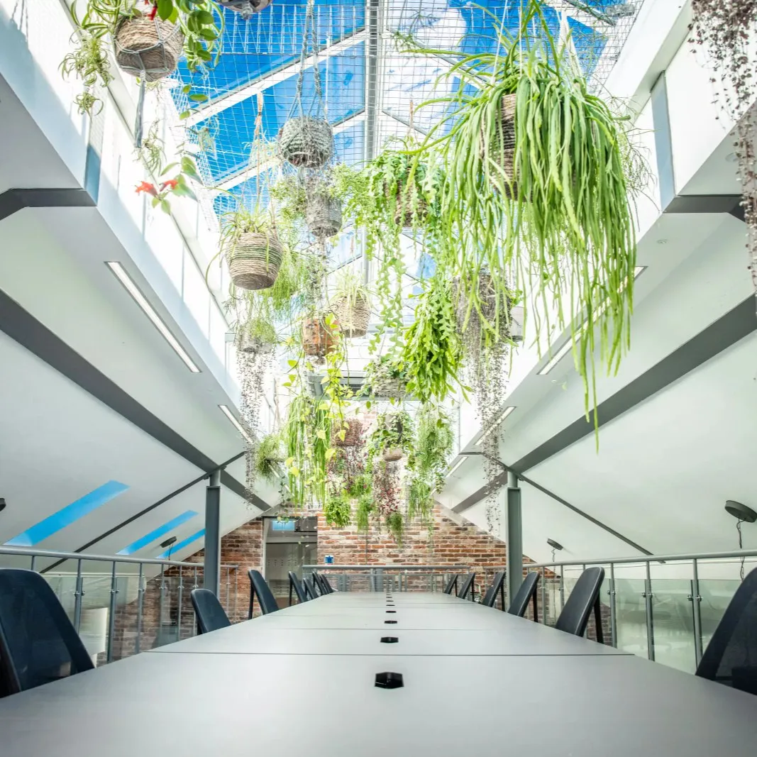 Huguenot Place,
Heneage Street