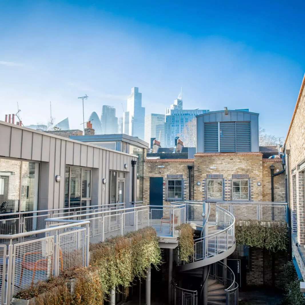 Huguenot Place,
Heneage Street