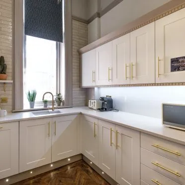 4 Saint Thomas' Street