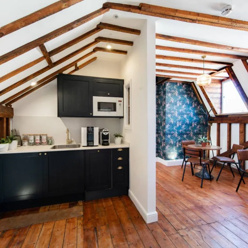 385-389 Oxford Street