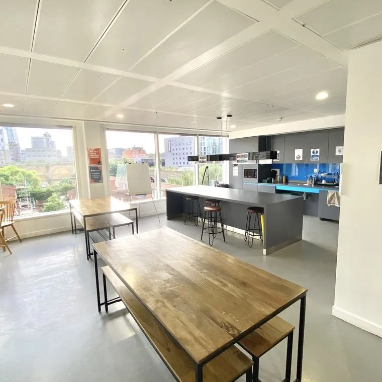 203-208 Blackfriars Road