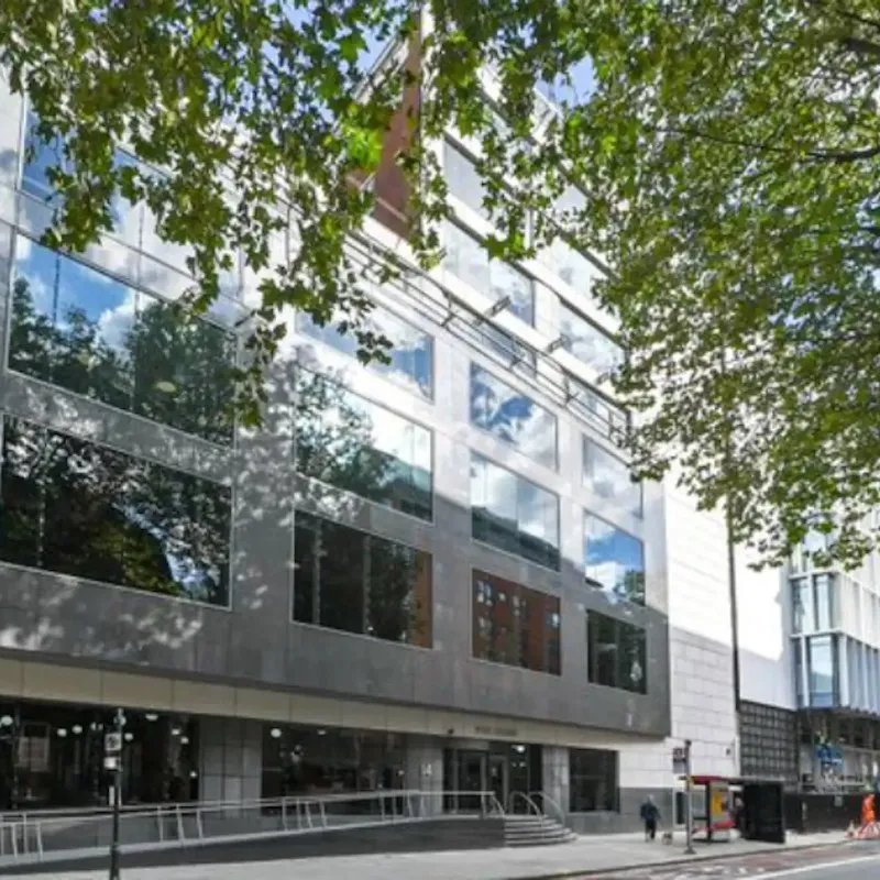 Fox Court
Grays Inn Road