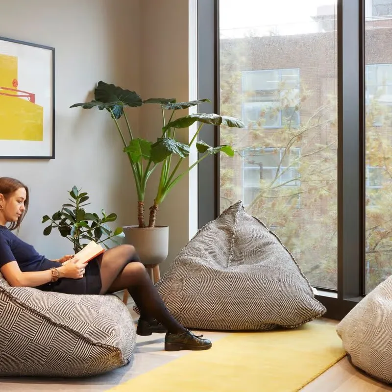 251 Southwark Bridge Road