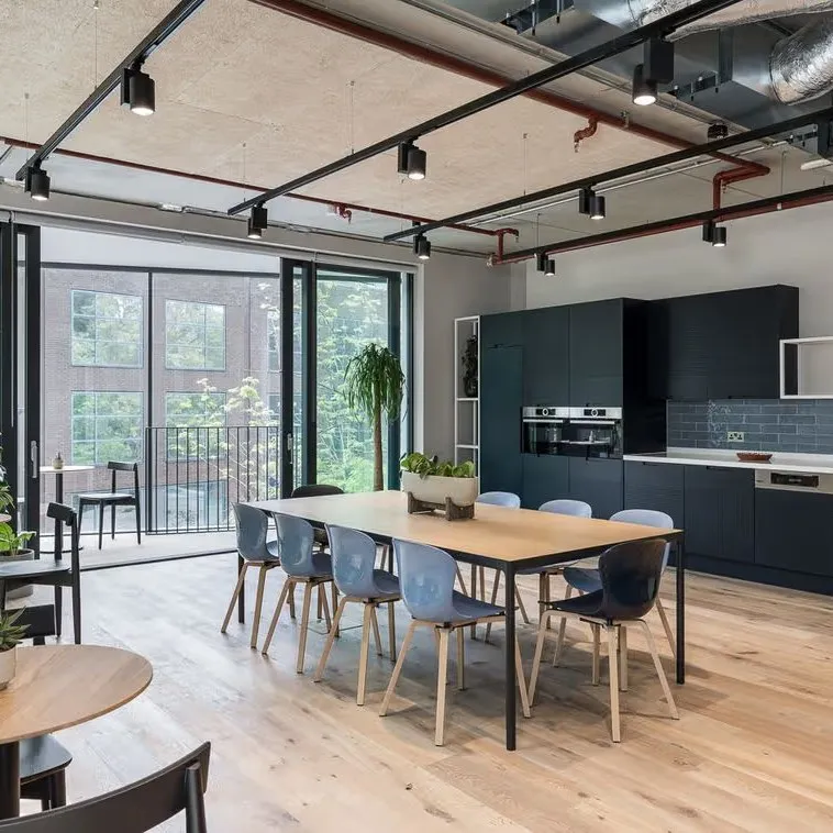 251 Southwark Bridge Road