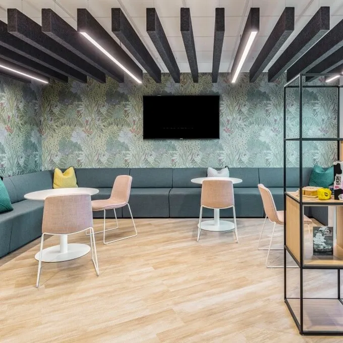 1 Devon,
Longbridge