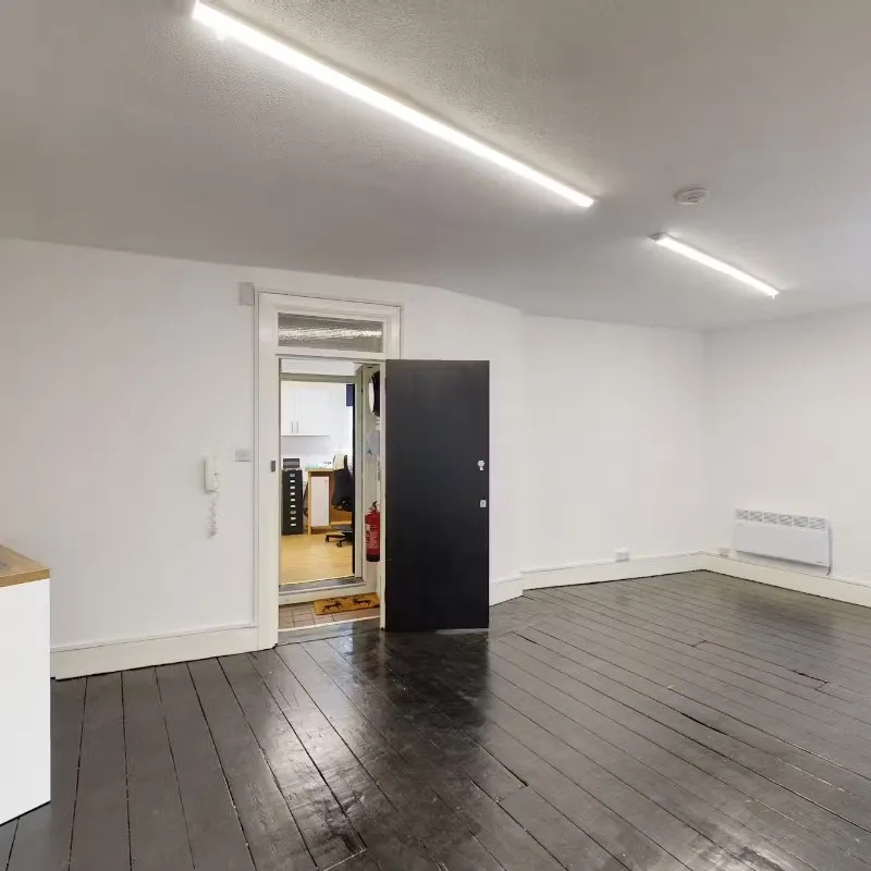 Albion Buildings, 
1 Back Hill,
Holborn