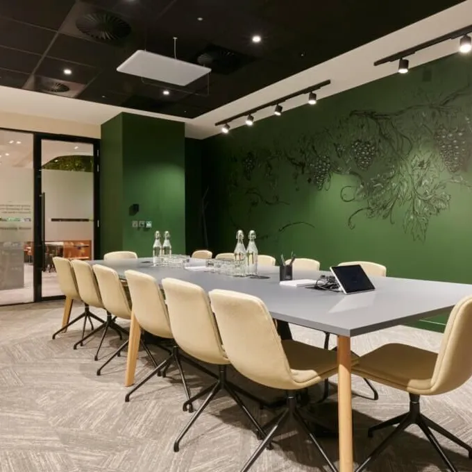 Orchard Place
Podium East
Broadway