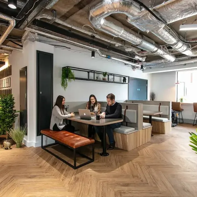 101 Victoria Street, 
Redcliffe