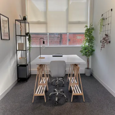 Broadway House, Broad Street