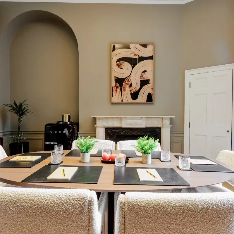 Bedford House
23 Bedford Square