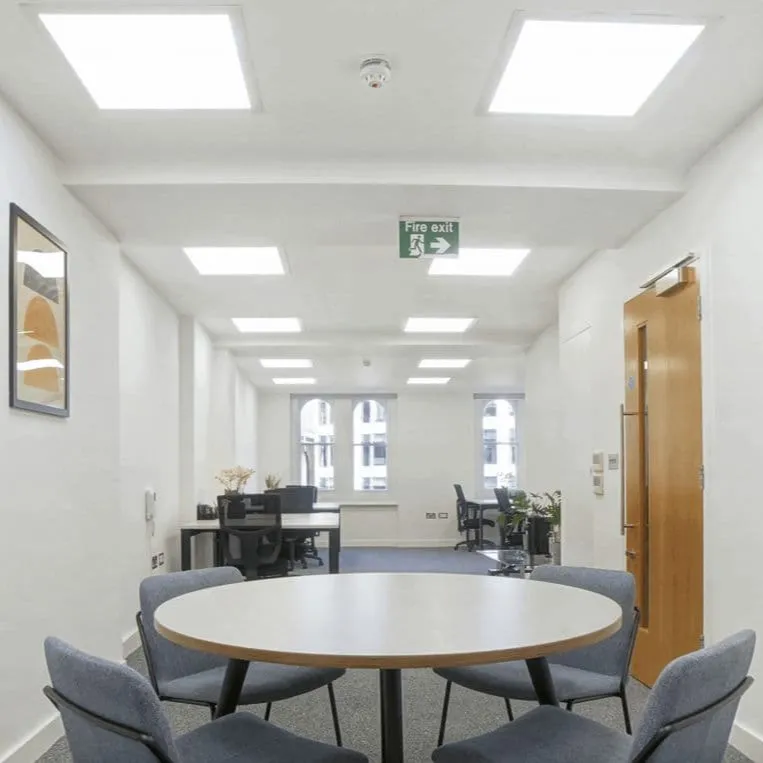 5 Saint Bride Street