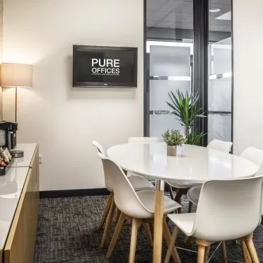 Midshires House
7 Smeaton Close