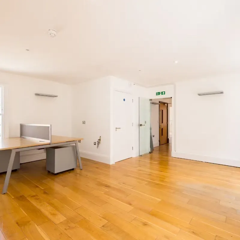 14-15 Carlisle Street