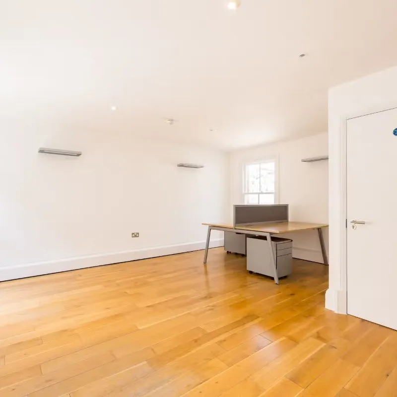 14-15 Carlisle Street