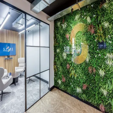 Spire,
Pilgrim Street