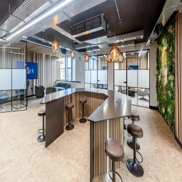 Spire,
Pilgrim Street