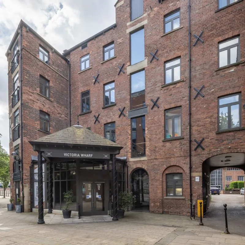 Victoria Wharf No 4 Embankment - LS1