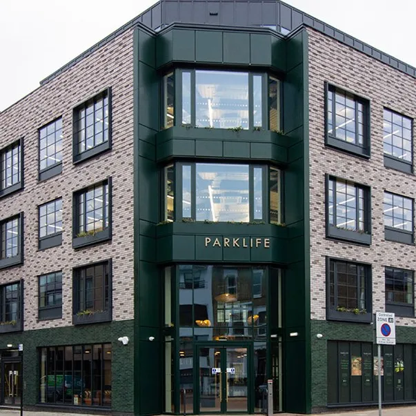 Parklife
116 Putney Bridge Road