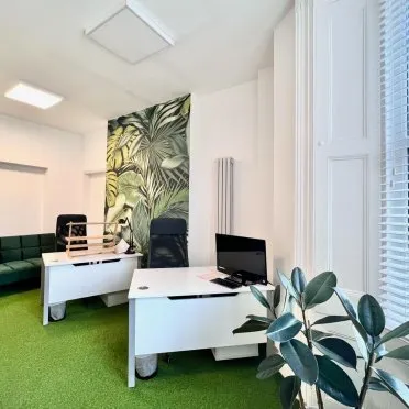 Green Park
Exeter Park Road