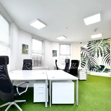 Green Park
Exeter Park Road