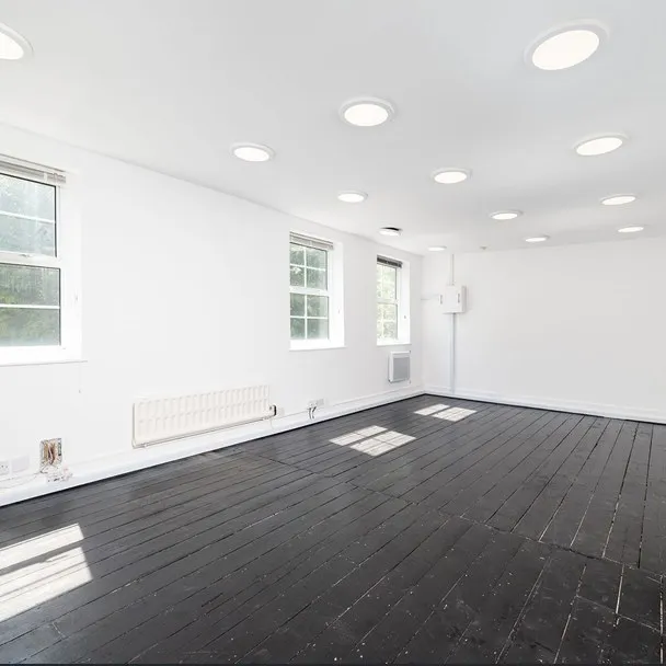 68a Rochester Place - NW1