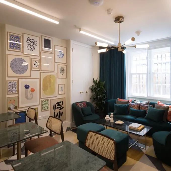 162 Buckingham Palace Road, Belgravia