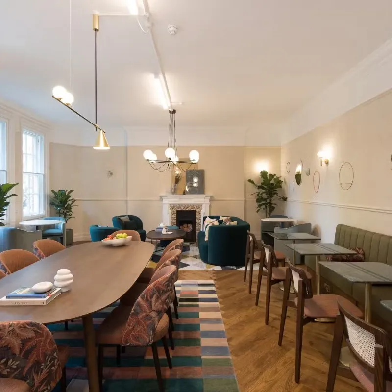 128 Buckingham Palace Road, Belgravia - SW1W