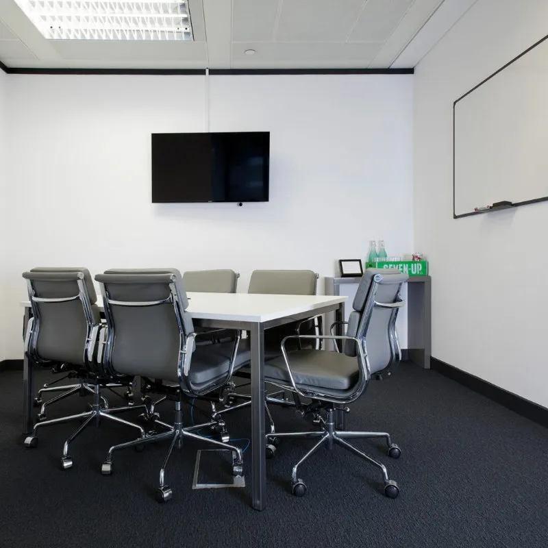 4 Thomas More Street