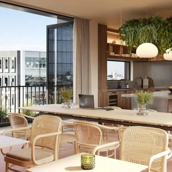 6 Saint Andrew Street