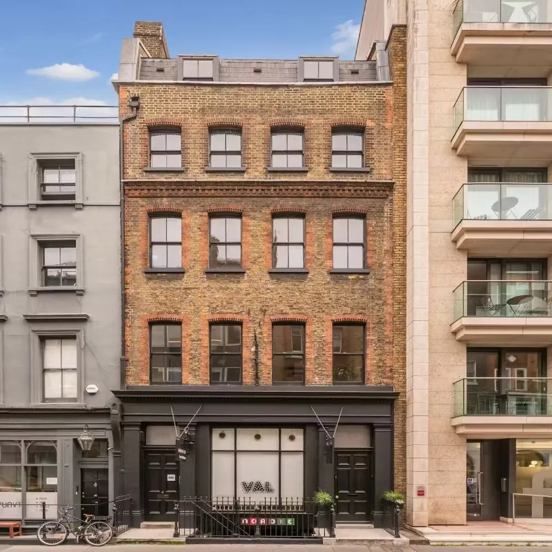 25 Newman Street, London - W1T