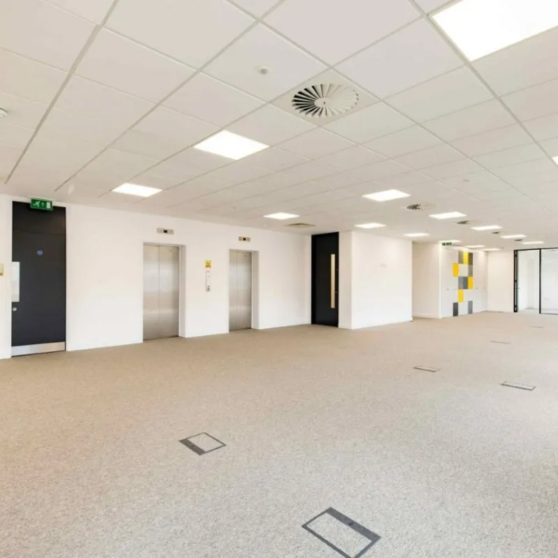 61 Queen Street Place, Cannon Street