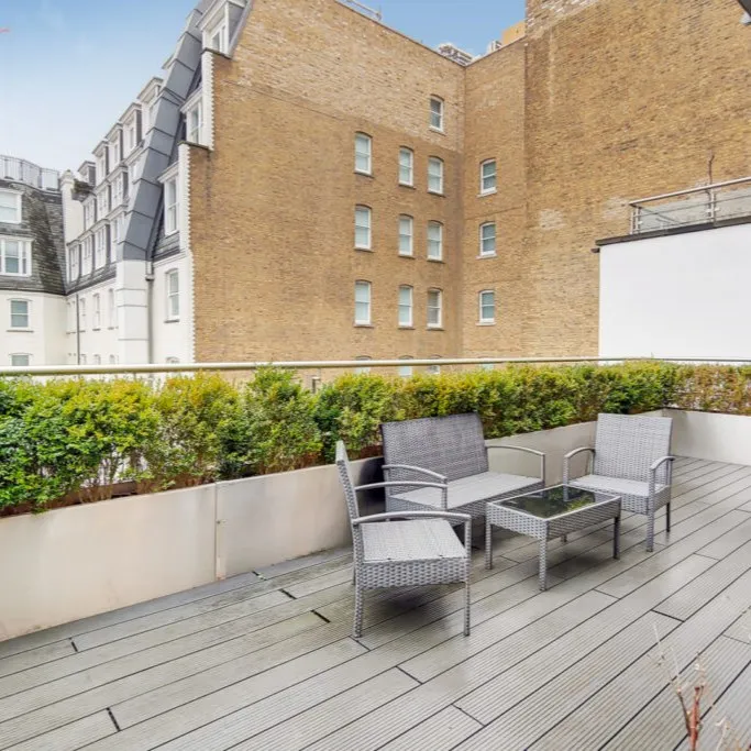 85 Newman Street, Fitzrovia