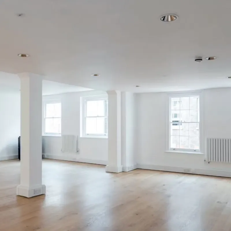 20 Fouberts Place, Carnaby - W1F