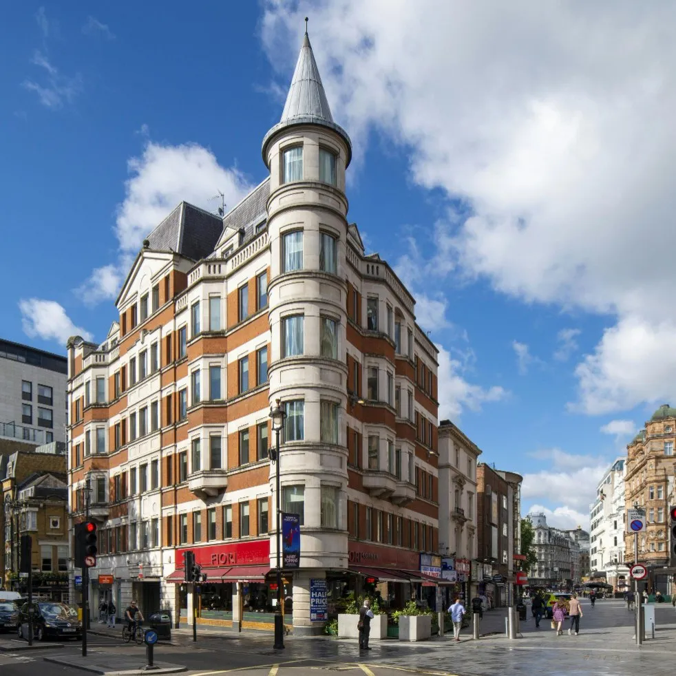 39 Charing Cross Road, Leicester Square - WC2H