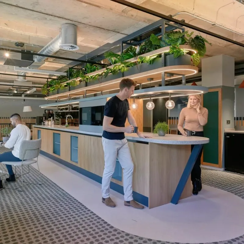 100 Wellington Street