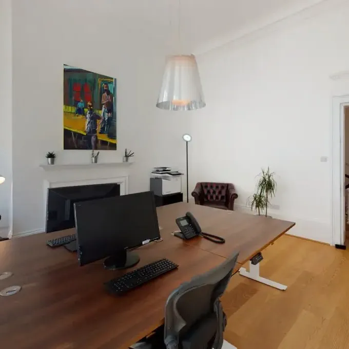 24 Upper Brook Street