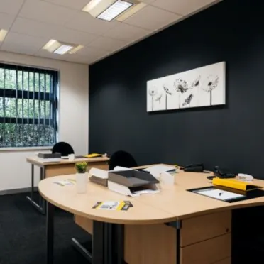 Wharncliffe Business Park, Longfields Road