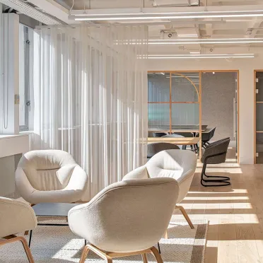 196 Tottenham Court Road