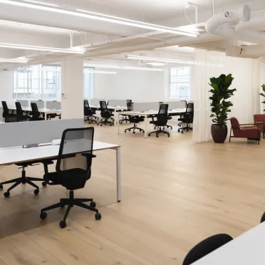 196 Tottenham Court Road