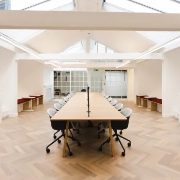 196 Tottenham Court Road