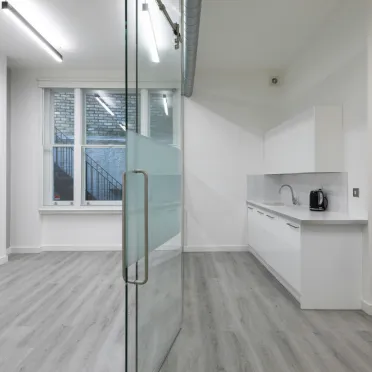 100 Bond Street, Mayfair