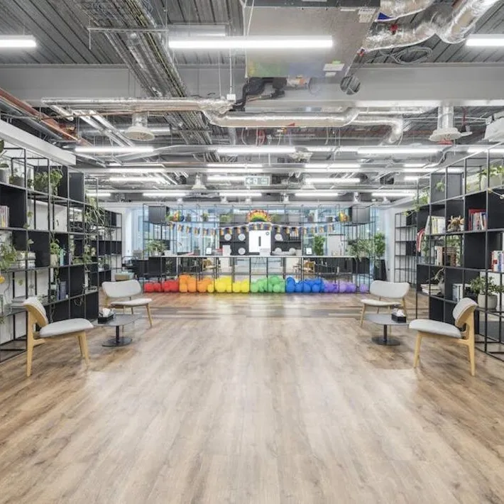 10 Bishops Square, Spitalfields - E1