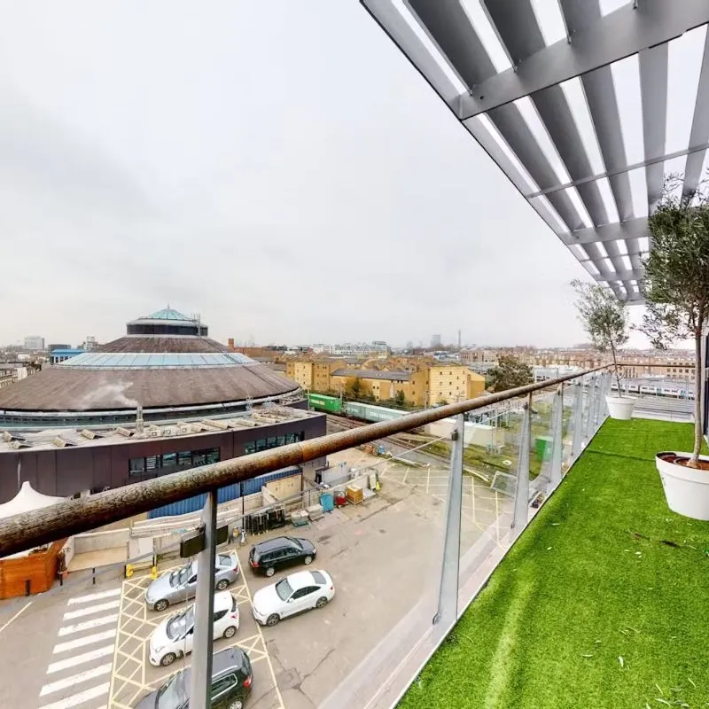 212 Regent's Park Road