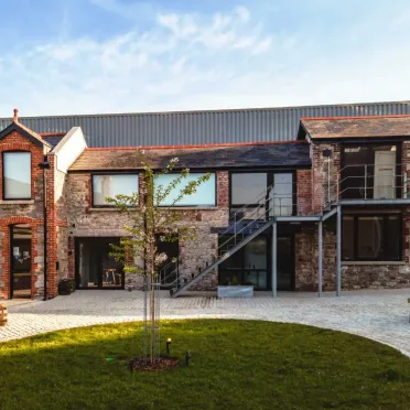 1 Alma Yard, 1-50 Candlewick Lane